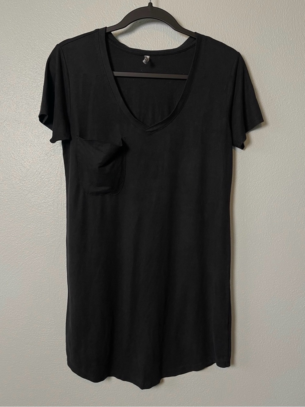 Z Sipply V-Neck Pocket Tee SET